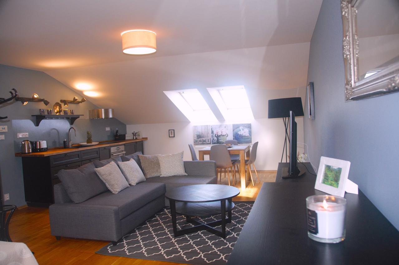 Amazing Angie'S Apartment Prague Exterior photo